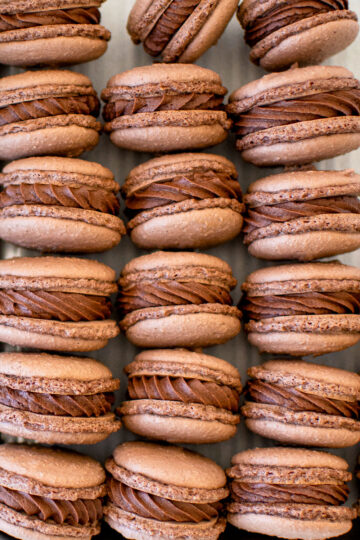 chocolate french macarons