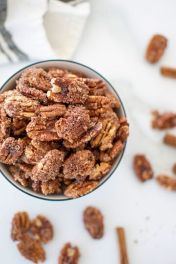 vegan roasted cinnamon pecans