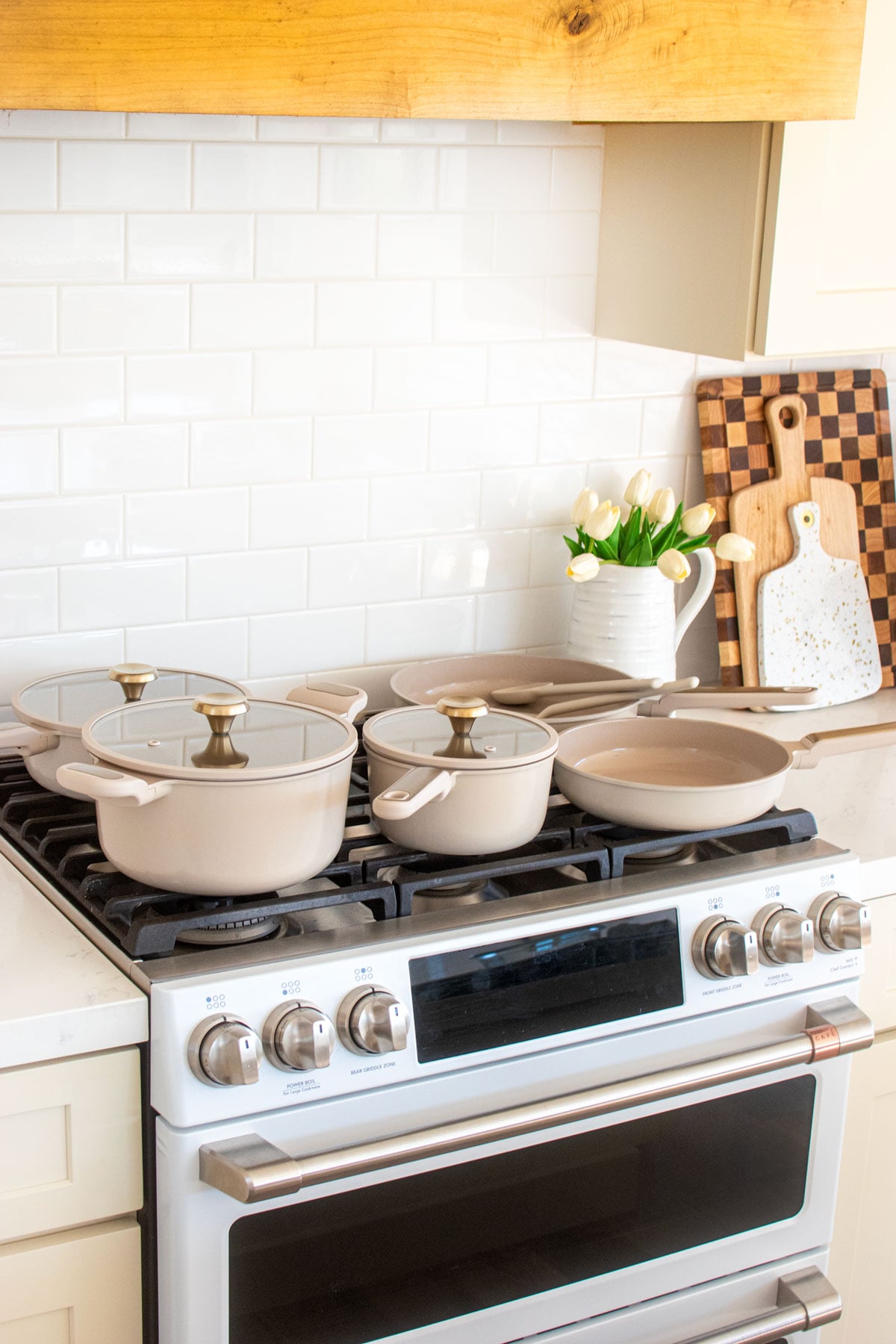carote cookware set on a stovetop.