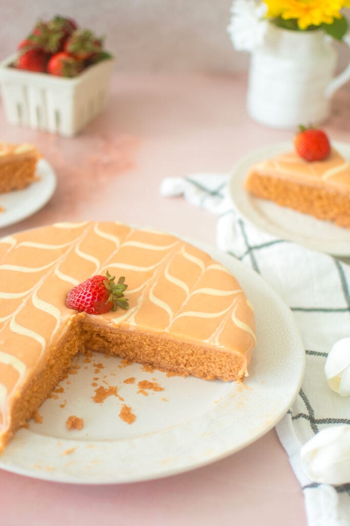 strawberry snack cake