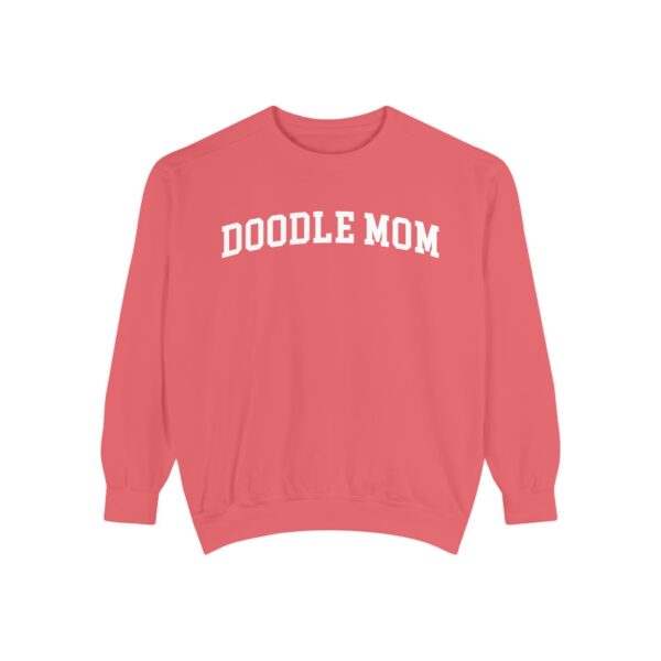 pink doodle mom sweatshirt.